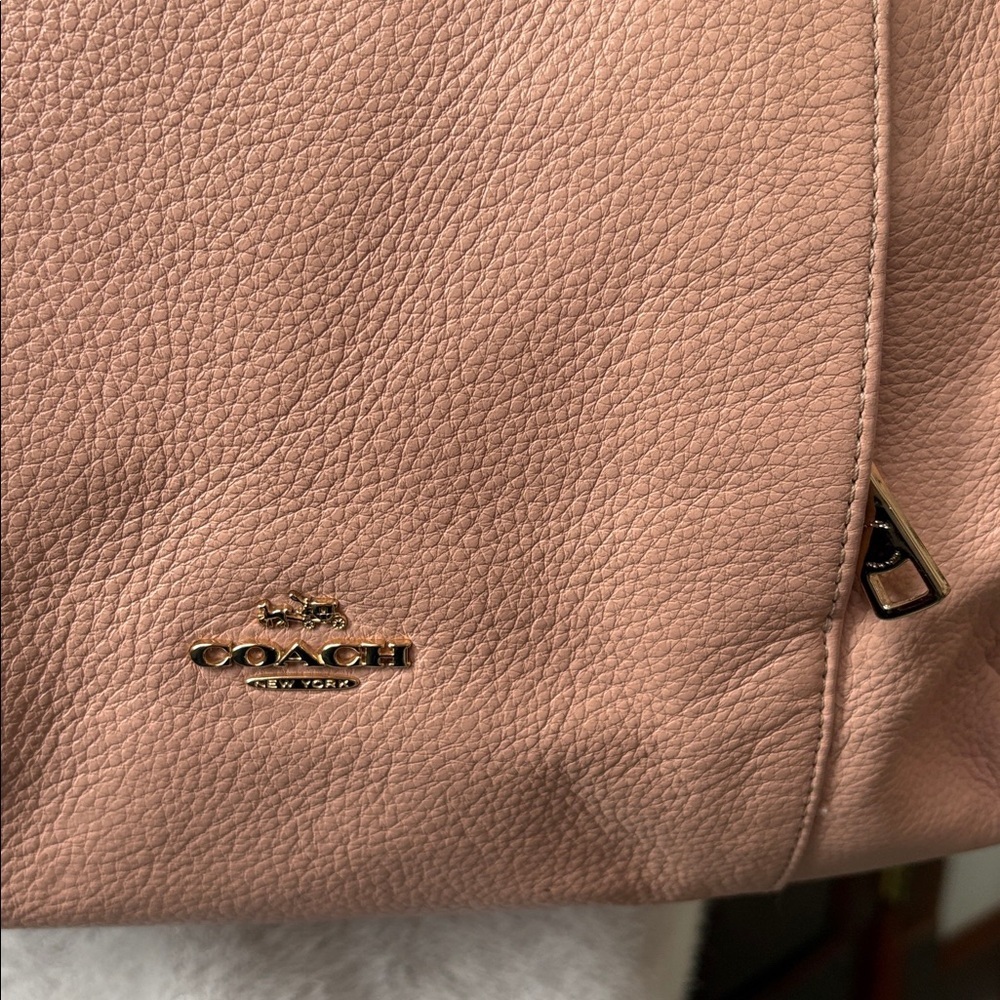 Coach East West Isabelle shoulder bag F35809 pebbled Leather pink blush EUC - Picture 4 of 17